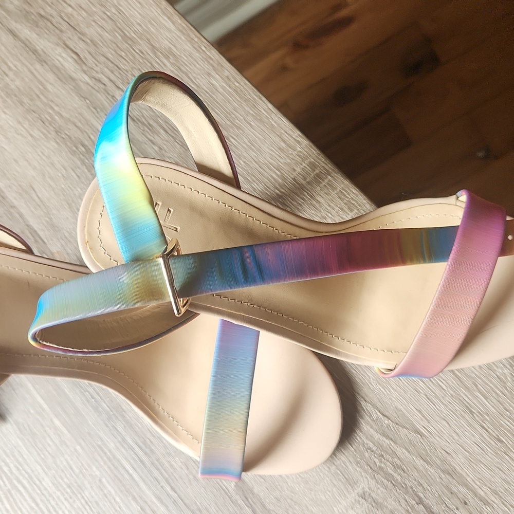 Open toe Sandles - Picture 3 of 3